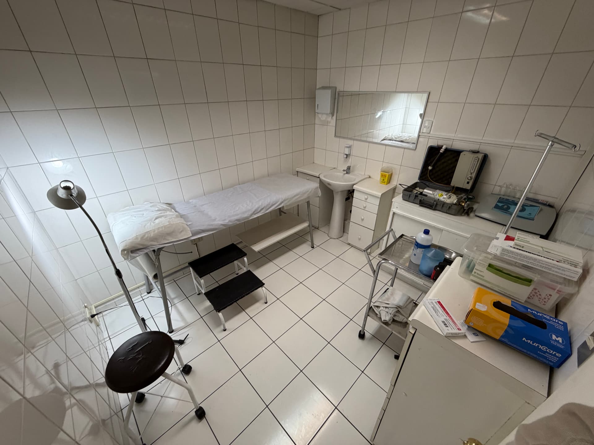 Sala con Resolución Sanitaria